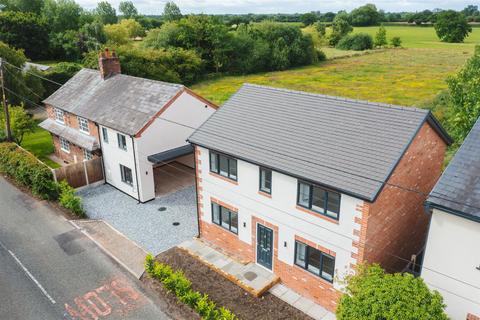 Broad Lane, Stapeley, Nantwich 4 bed detached house for sale