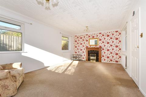 Summers Lane, Totland Bay, Isle of Wight 2 bed detached bungalow for sale