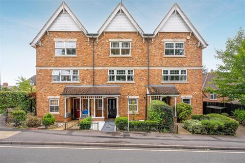 Fernbank Road, Ascot 4 bed townhouse for sale