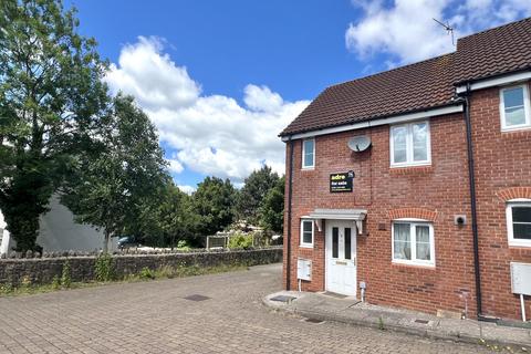 Samuel Rodgers Crescent, Chepstow... 2 bed semi