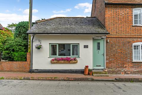 2 bedroom semi-detached bungalow for sale