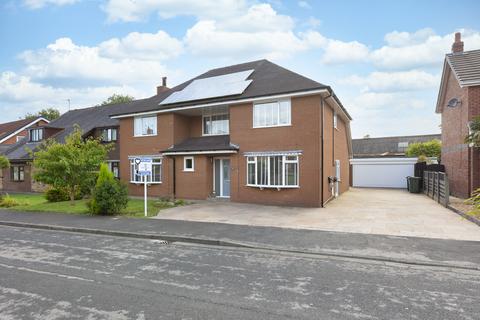 Westbourne Avenue, Wrea Green PR4 5 bed detached house for sale