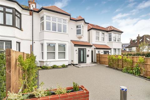 5 bedroom semi-detached house for sale