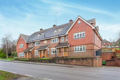 London Road, Balcombe 2 bed apartment for sale