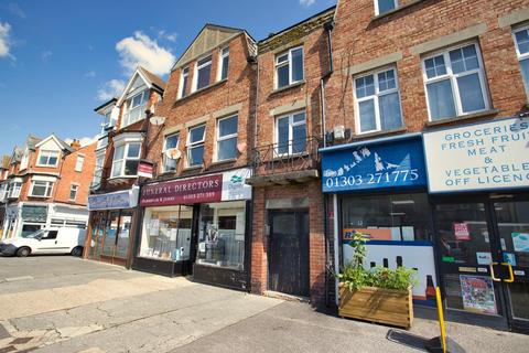 Cheriton High Street, Folkestone, CT19 2 bed flat for sale