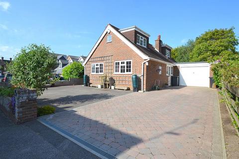 4 bedroom detached bungalow for sale