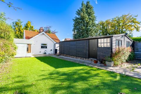 4 bedroom detached bungalow for sale