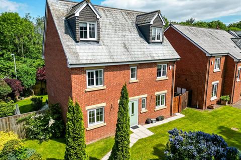 6 bedroom detached house for sale