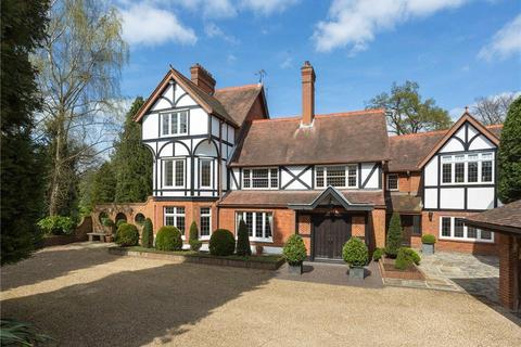 Bishopsgate Road, Englefield Green... 5 bed link detached house for sale