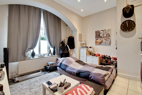 London W14 9LB Studio for sale