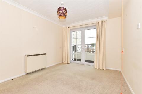 Pier Avenue, Herne Bay, Kent 1 bed apartment for sale