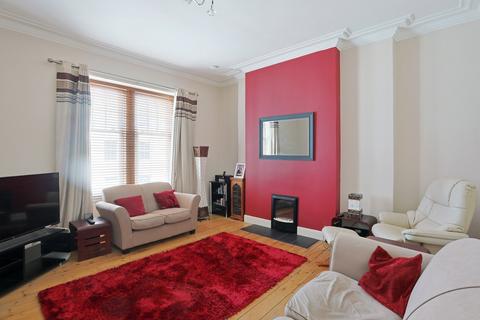 High Street, Kirkcaldy, KY1 1 bed flat for sale