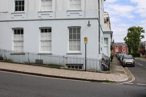 Albion Street, Lewes 2 bed apartment for sale