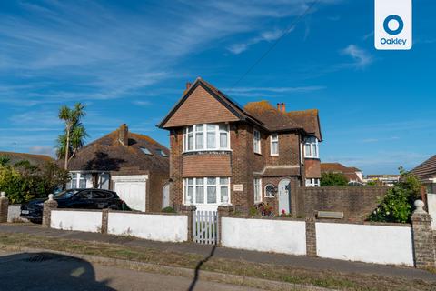 Lincoln Avenue South, Peacehaven 3 bed detached house for sale