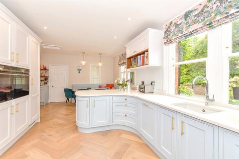 Birling Road, Tunbridge Wells TN2 6 bed detached house for sale