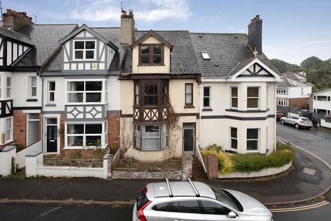 5 bedroom terraced house for sale