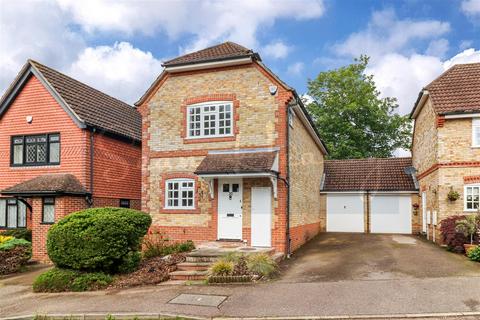 Verwood Drive, Cockfosters EN4 3 bed detached house for sale