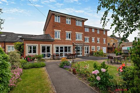 Imber Court, George Street... 2 bed apartment for sale