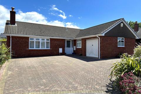 Burdock Close, Christchurch BH23 3 bed bungalow for sale