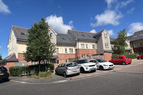 HOLZWICKEDE COURT, PRESTON DOWNS... 2 bed apartment for sale