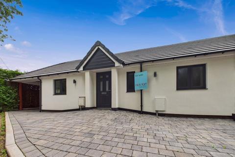 2 bedroom semi-detached bungalow for sale