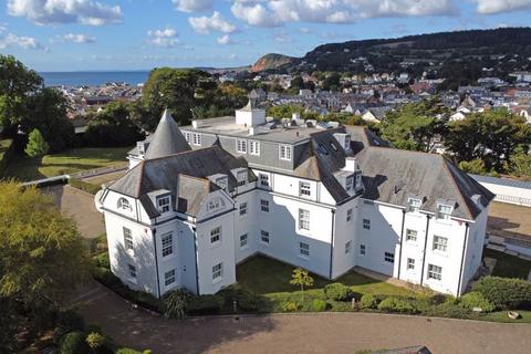 Hillside Road, Sidmouth 2 bed apartment for sale