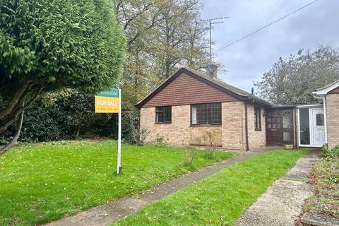 2 bedroom detached bungalow for sale