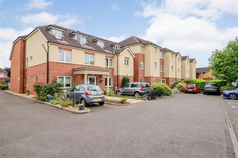 Blackbridge Lane, Horsham 2 bed retirement property for sale