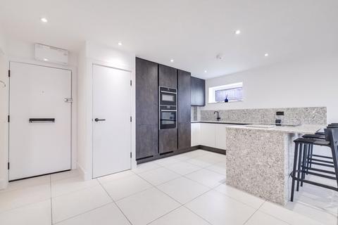 Kings Court, Birmingham B1 2 bed apartment for sale