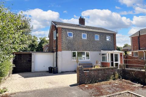 St. Francis Close, Langley, SO45 3 bed detached house for sale