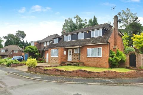 Basingbourne Close, Fleet, Hampshire 4 bed detached house for sale