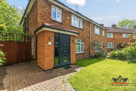 Fairmead Crescent, Edgware, HA8 3 bed semi