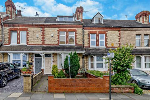 Queens Road, Doncaster DN1 3 bed terraced house for sale