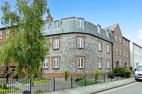 River Road, Littlehampton BN17 2 bed apartment for sale