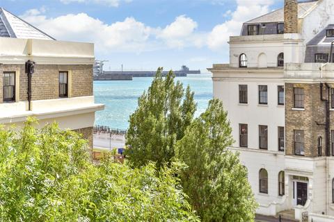 Cambridge Terrace, Dover, Kent 2 bed duplex for sale