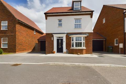 Emperor Lane, Aylesbury HP22 4 bed detached house for sale