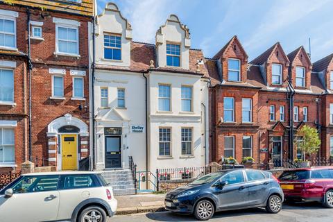 Cadogan Road, Cromer 2 bed apartment for sale