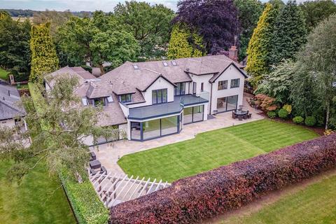 6 bedroom detached house for sale