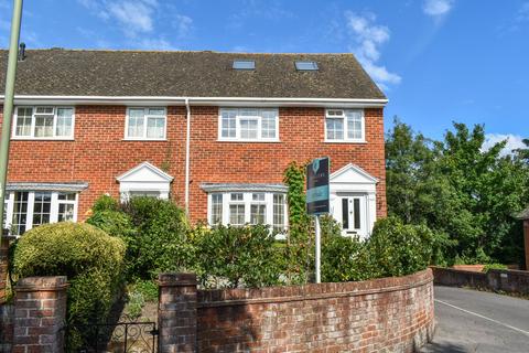 Brunswick Place, Lymington, SO41 3 bed end of terrace house for sale