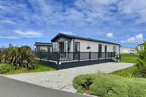 NEWQUAY TR8 2 bed lodge for sale