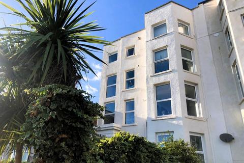 Brighton Road, Lancing 2 bed flat for sale