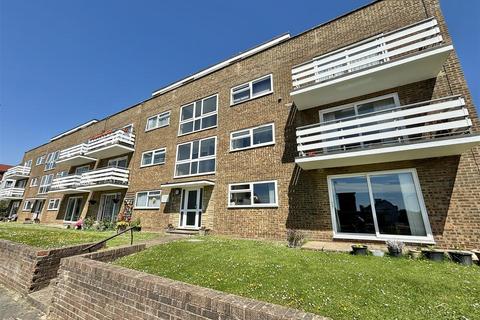 2 bedroom ground floor flat for sale