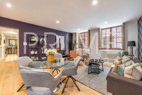 Gough House, London EC4A 2 bed apartment for sale