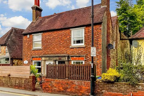 Manleys Hill, Storrington, West Sussex 2 bed semi