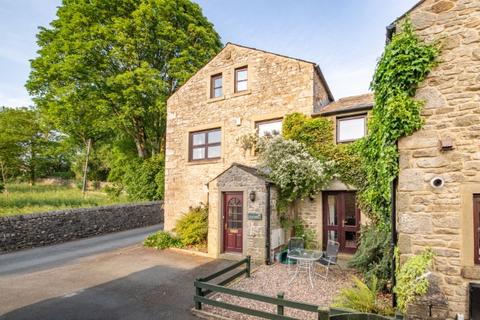 Langcliffe BD24 4 bed cottage for sale