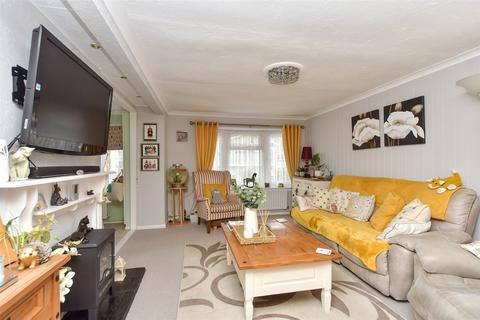 Otterham Quay Lane, Rainham... 2 bed park home for sale