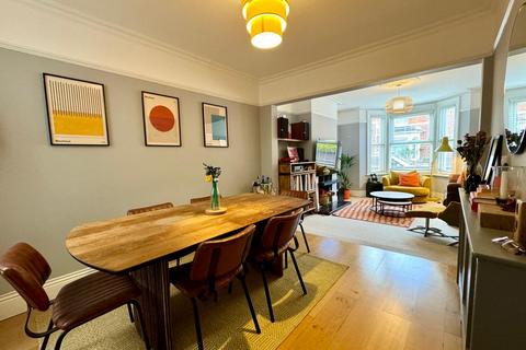 Old Town, Swindon SN1 3 bed terraced house for sale