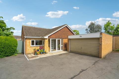 4 bedroom detached bungalow for sale