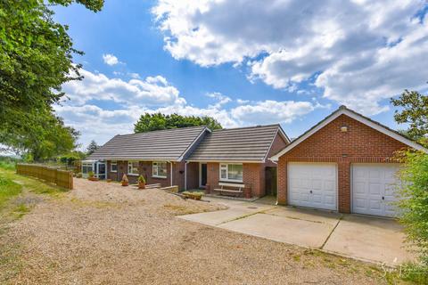 4 bedroom detached bungalow for sale