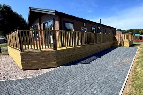 Colchester Country Park, Cymbeline... 2 bed lodge for sale